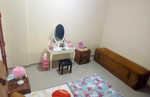 Al Gharb House | غرفة للايجار