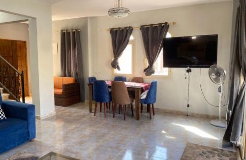 Marina El Alamein Apartment | فيلا دوبلكس3 غرف نوم مكيفين داخل قريه بيرلا مارينا كيلو 90 عائلات فقط