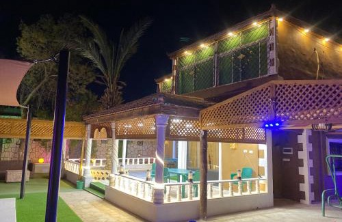 Al Kafrayn Ski Chalet | مزرعه الخال