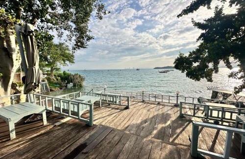 Koh Lan Hotel | บ้านชวนชมเกาะล้าน