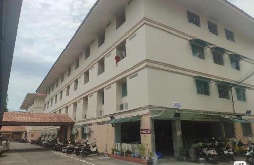 Chang Phueak Apartment | ภัทระแมนชั่น