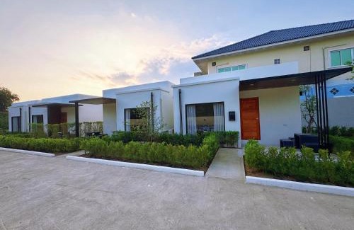 Khlong Lan Phatthana Resort | มนต์จันทรา เฮ้าส์