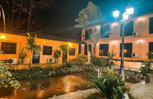Nongbua Lamphu Hotel | โรงแรมหนองบัวกรีนวิว
