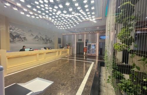 Kuqa Hotel | 万信至格酒店库车天山中路店