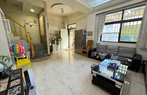 Jinning House | 大橋旁民宿