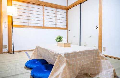 Higashinari House | 大阪市東成区一軒家貸し切りファミリー向け小型車のみ無料駐車場可Private for families, small car free parking独栋可停小车