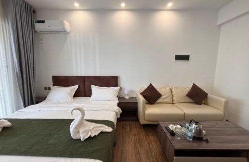 Prampir Makara Hotel | 安居金边 Anju Hotel Phnom Penh