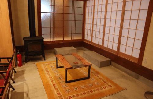 Takaharu Apartment | 山すそ雫の宿稲穂inaho-家族旅行グループ旅行に最適-一棟貸切70平米-高千穂峰ビュー-温泉近く-最大6名