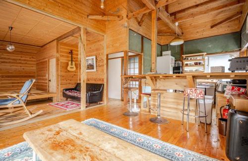 Minamiizu Ski Chalet | 新緑の南伊豆焚き火の宿ノキロ