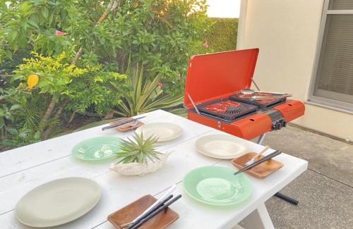 Uza House | 無料ビーチまで3分!BBQとホームシアターが楽しめるファミリー向け宿 Fujiyama Terrace