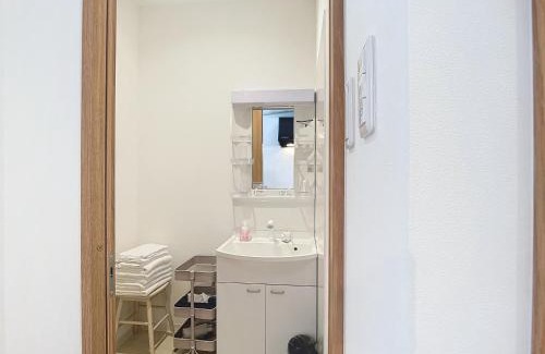 Naka Ward Apartment | 肴町街舎Hotel & Art