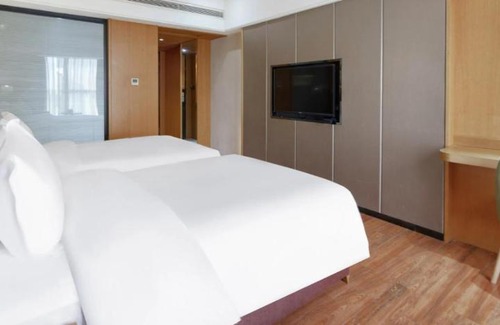 Wuling District Hotel | 花之筑酒店常德步行街店