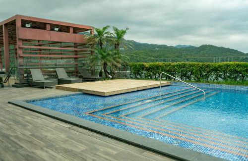 Toucheng Apartment | 頭城望嶼的家 海景溫泉民宿 Sea View & Hot Spring House
