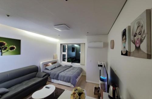 Yeoksam Apartment | 강남 선릉역 도보1분 Full option Sky Lounge 16F