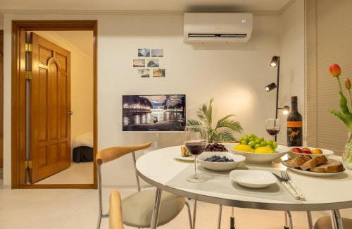 Cheongpa-dong Apartment | 무료 주차, 최대7인 , 서울역 도보, 유명 관광지 이동 편리, 공항 철도, 넓고 청결한 숙소