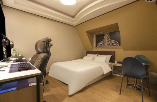 Bupyeong Hotel | 인천 동암 탑모텔 동암역