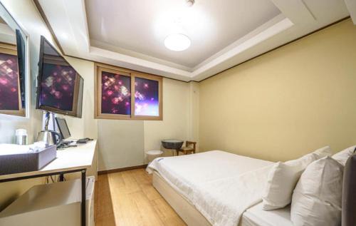 Bupyeong Hotel | 인천 동암 탑모텔 동암역