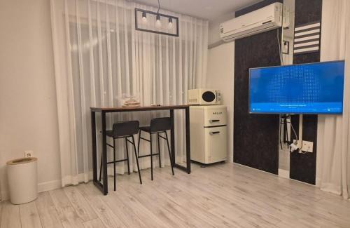 Andeok Apartment | 제주 웅장한 산방산뷰 사계2248 해무리동 감성숙소