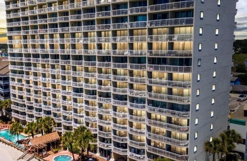 Garden City Apartment | 0601 Waters Edge Resort condo