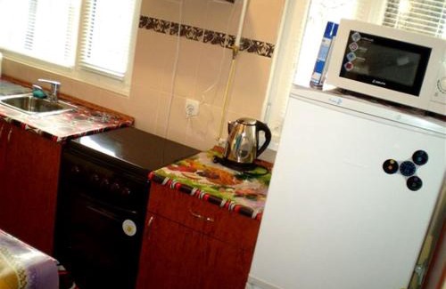 Mykolaiv Apartment | 1 ком квартира Соборная-Макарова Wi-Fi, Макдональдс, самый центр Николаева 2 дивана 2 этаж