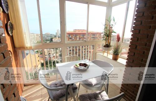 Benalmadena Costa Apartment | 1.012 Apartamentos Águila. Cercano a la playa y al centro de Benalmádena. Excelente ubicación.