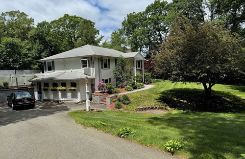 Foxboro House | 1.6 Miles From All The Soccer Action. Spacious, Beautiful and Private 5B/3.5Ba