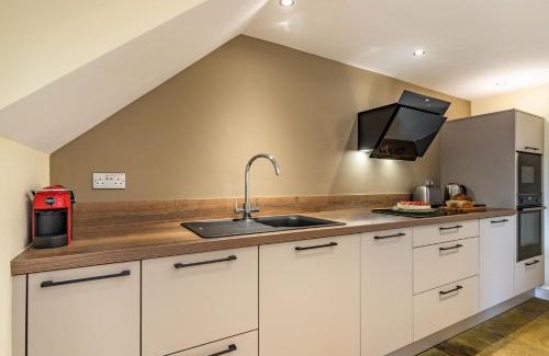 Bradbourne House | 1 Bed in Bradbourne PK796