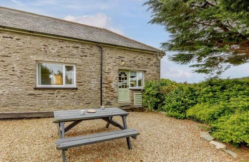 Ilfracombe House | 1 Bed in Combe Martin FIDDL