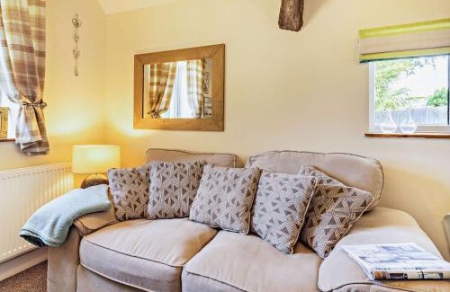 Ilfracombe House | 1 Bed in Combe Martin PARSC
