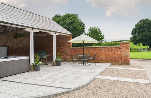Binbrook Cottage | 1 bedroom accommodation in Binbrook, near Market Rasen