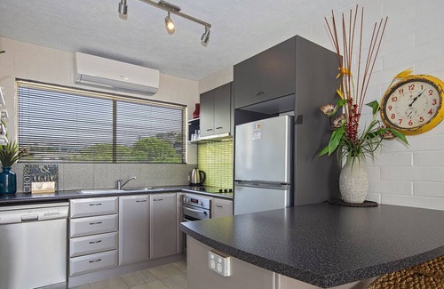 Sunshine Coast Apartment | 1 Bedroom Apartment Ocean View @ Surf Dance