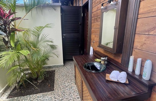 English Harbour Apartment | 1 Bedroom Bali style studio suite on lush property in English Harbour!