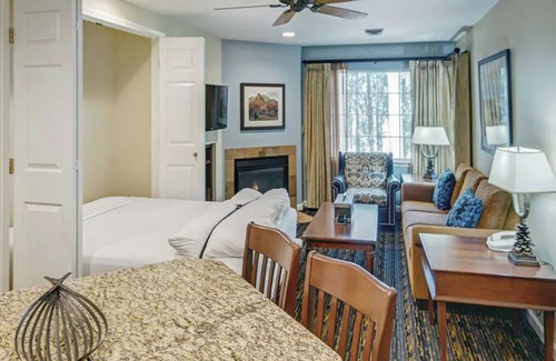Pinetop Resort | 1 Bedroom Condo w/Kitchen, Sleeps 4, at Pinetop Resort, in White Mountains!