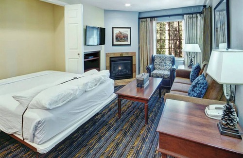 Pinetop Resort | 1 Bedroom Condo w/Kitchen, Sleeps 4, at Pinetop Resort, in White Mountains!