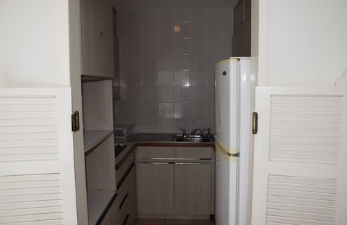 Sandy Lane Apartment | 1 Bedroom flat, Air. Cond, Swimming Pool, 10 minutes from Beach