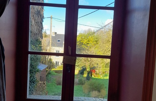 La Vicomte-sur-Rance Bed & Breakfast | 1 Bedroom Bed & breakfast in La Vicomté sur Rance