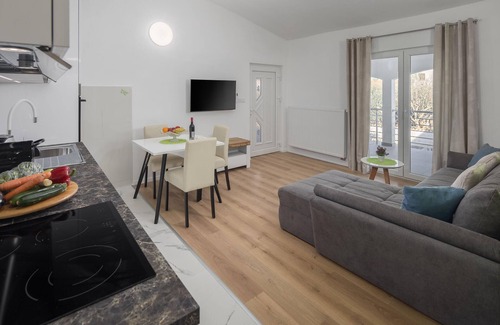 Nova Vas Apartment | 1 bedroom lovely apartment in Novas Vas