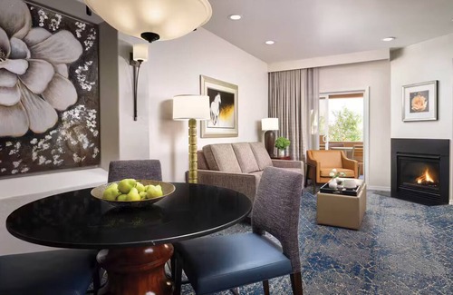 North Scottsdale Resort | 1-bedroom Premium Villa at Sheraton Desert Oasis - Walk to the WM Phoenix Open