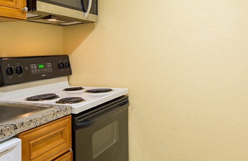 Gulf Stream Resort | 1 BR beachfront w/pool in Gulf Stream, FL. Minutes to Atlantic Ave. in Delray