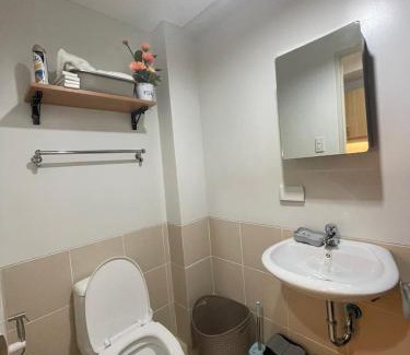 Davao Apartment | 1 BR Condo with balcony in Verdon Parc with Sea View