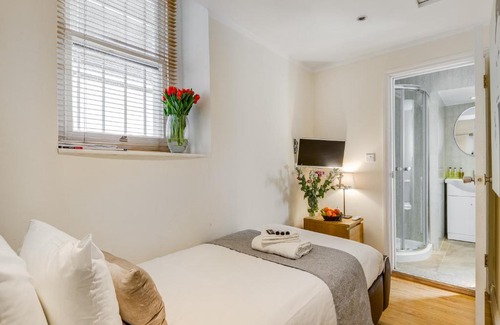 Kensington Hotel | 1 Lexham Gardens Hotel