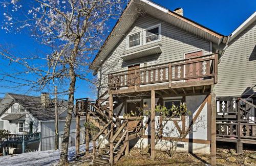 Beech Mountain House | 1 Mi to Beech Mtn Ski Resort Home with Large Yard