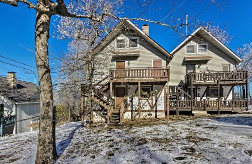 Beech Mountain House | 1 Mi to Beech Mtn Ski Resort Home with Large Yard