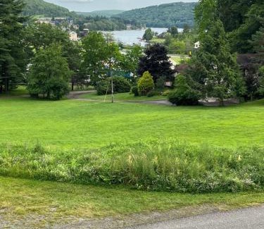 McHenry Apartment | 1 Mi to Wisp Resort Hot Tub Haven in McHenry!