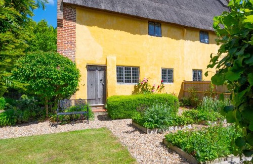 Edingthorpe Cottage | 1 New Thatched Cottage