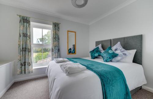 Theberton House | 1 Pump Cottages