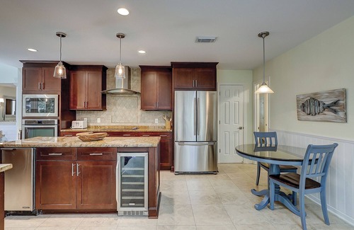 Heritage Woods House | 10 Baynard Cove-5 Minute walk to the beach with Private Pool & Spa