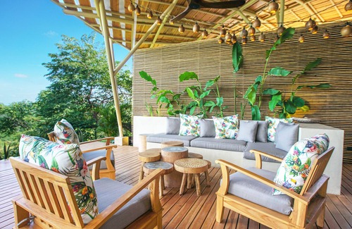 Villarreal House | 10 mn to tamarindo perched house with superb views and swimming pool