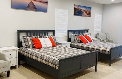 Midway City House | 100% Luxury House,Massage Chair,Mini Golf, Kid play,Disney/Beach, 6BD/6BAβ³οΈποΈπποΈπ‘