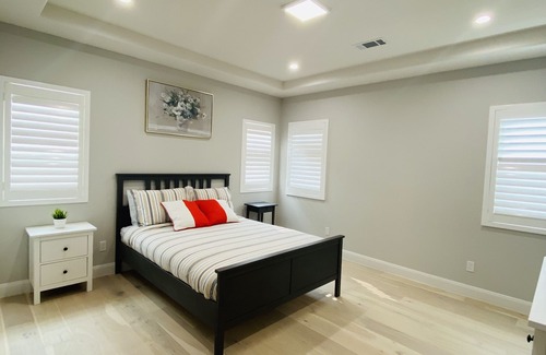Midway City House | 100% Luxury House,Massage Chair,Mini Golf, Kid play,Disney/Beach, 6BD/6BAβ³οΈποΈπποΈπ‘